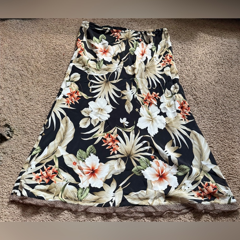 Tropical Floral A-Line Skirt in Black